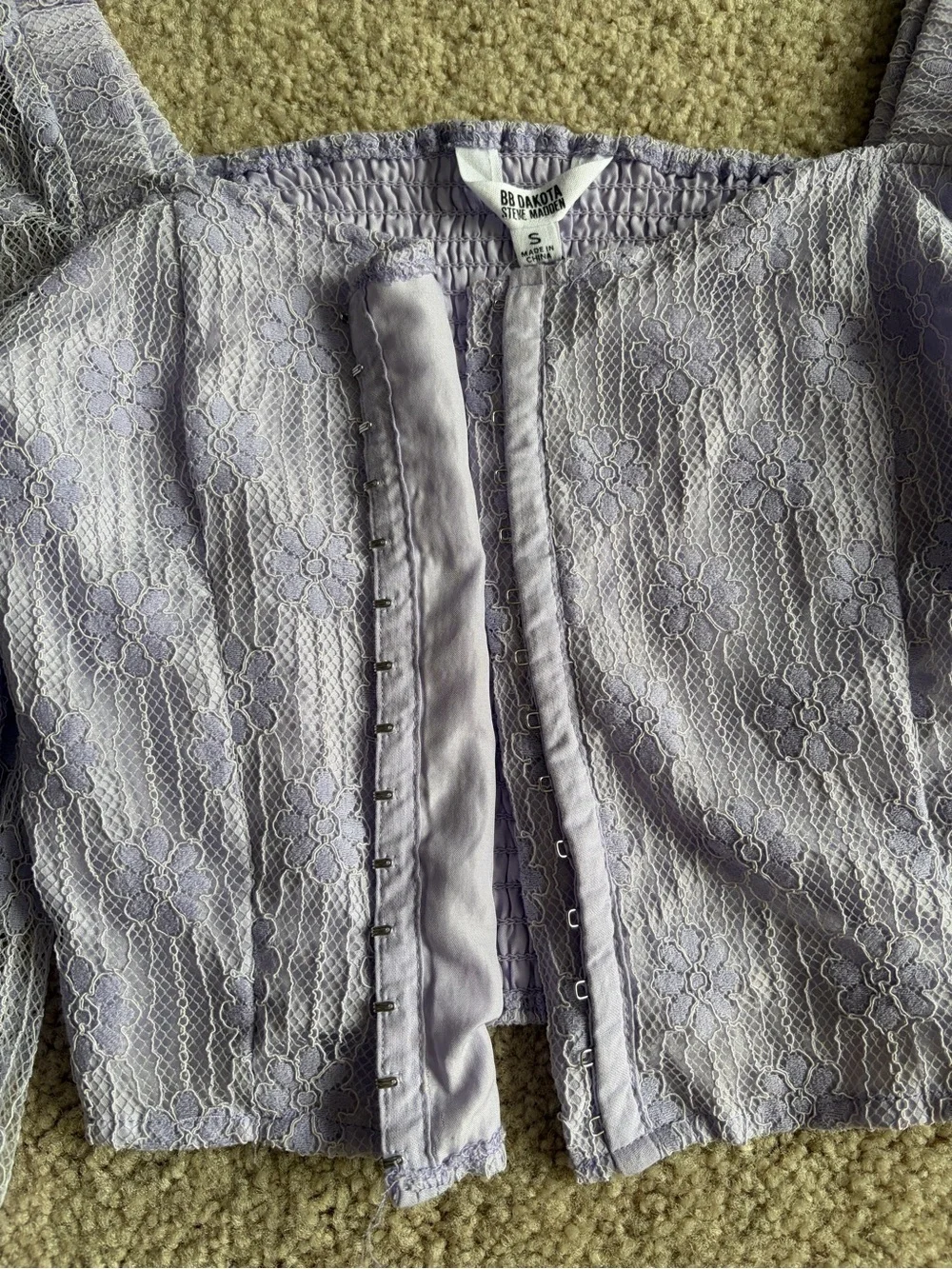 REVOLVE selling not see